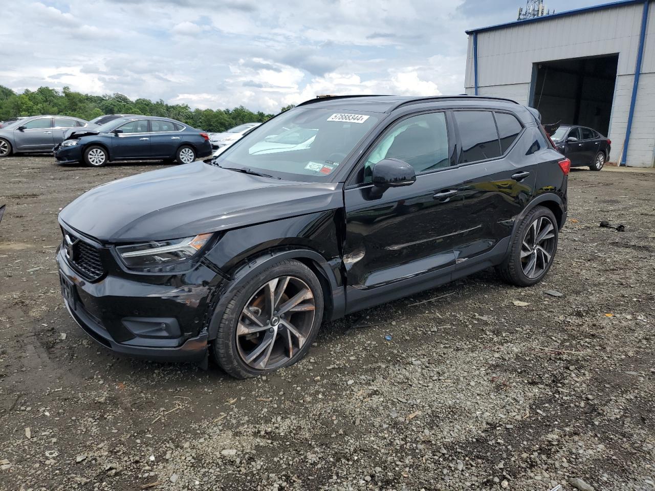 2019 VOLVO XC40 T5 R-DESIGN