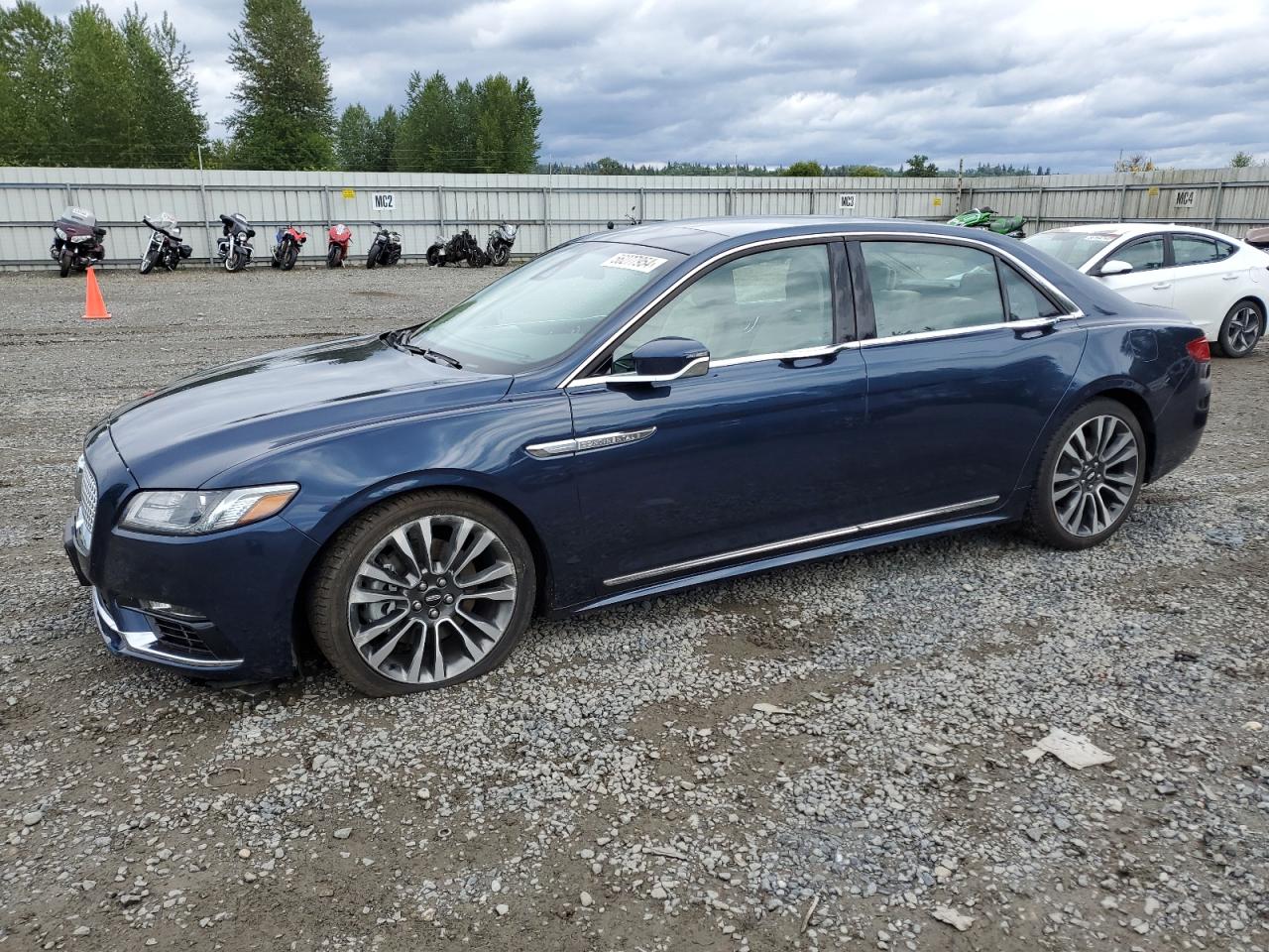 2017 LINCOLN CONTINENTAL RESERVE