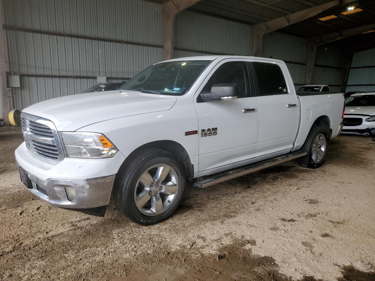 2015 RAM 1500 SLT