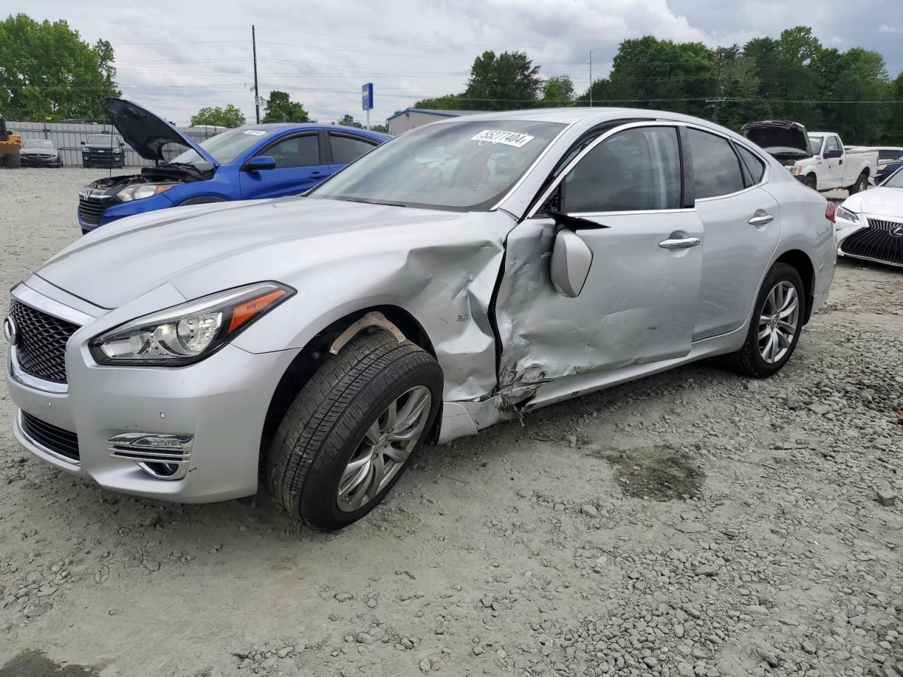 2016 INFINITI Q70 3.7