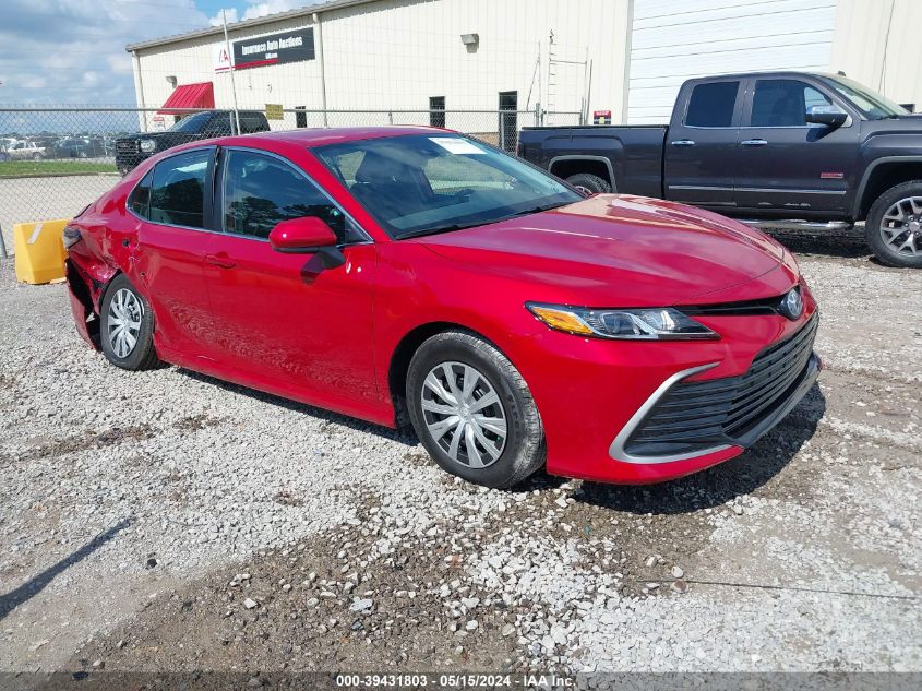 2024 TOYOTA CAMRY HYBRID LE