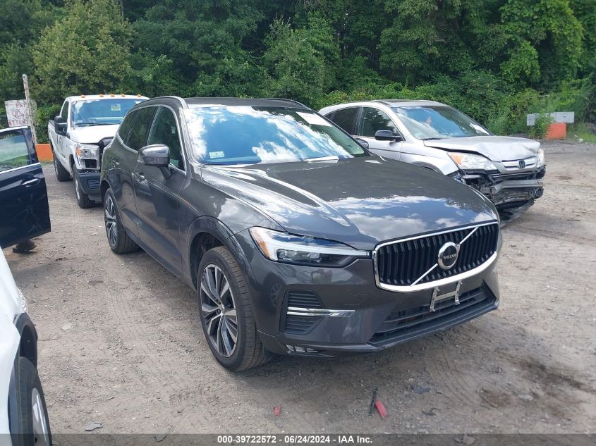 2022 VOLVO XC60 B5 MOMENTUM