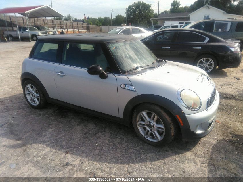 2011 MINI COOPER S