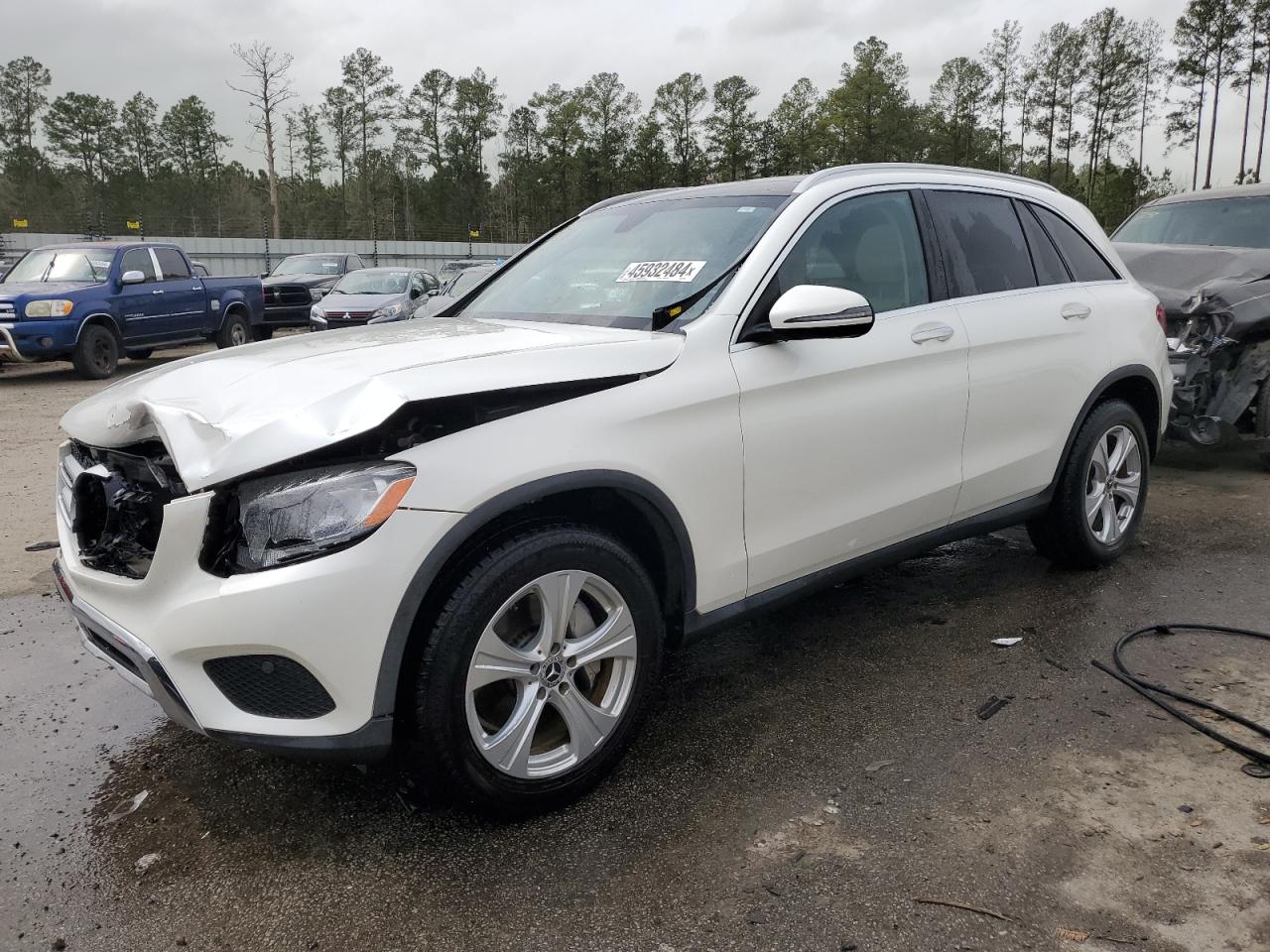 2017 MERCEDES-BENZ GLC 300