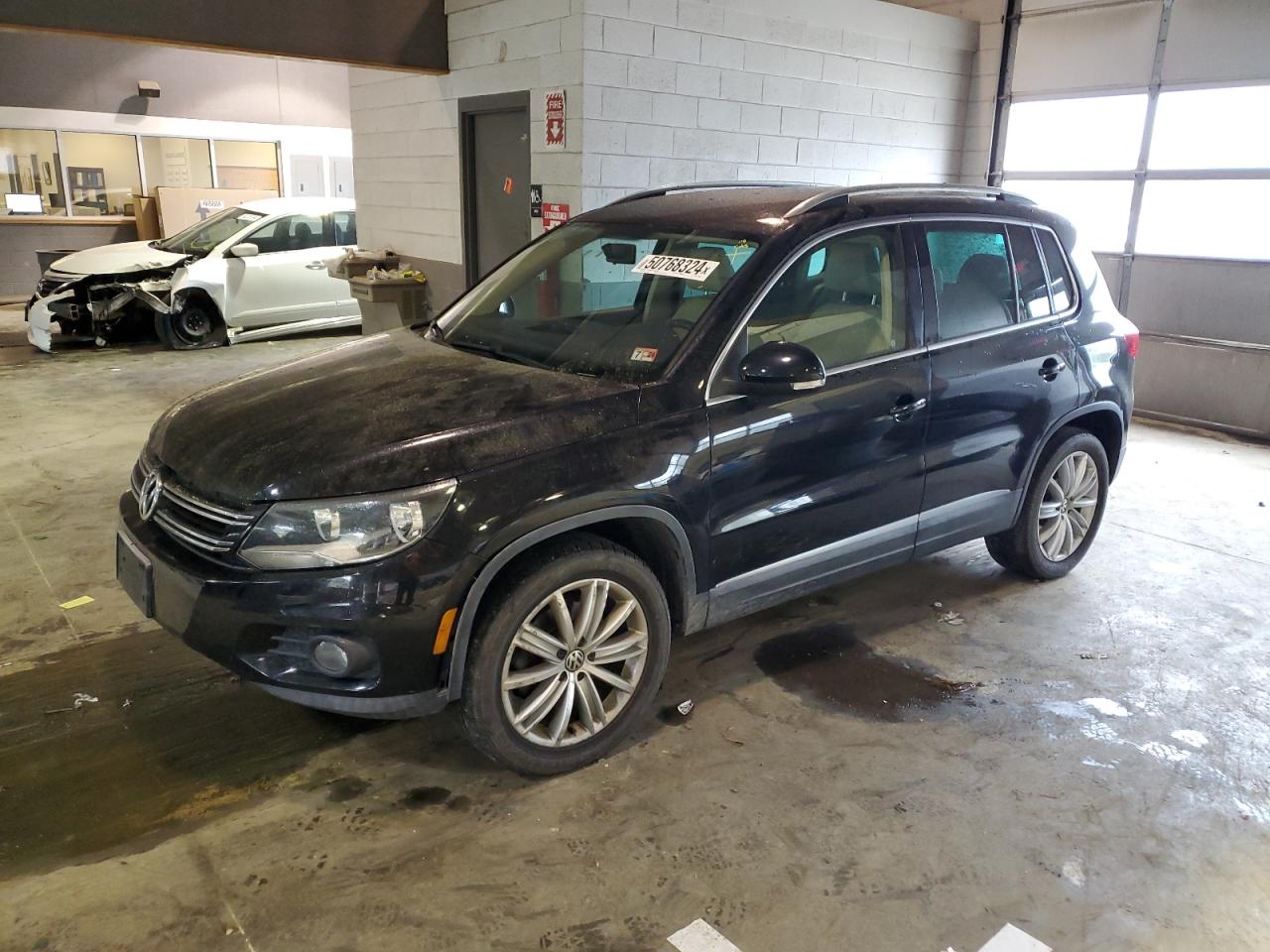 2013 VOLKSWAGEN TIGUAN S