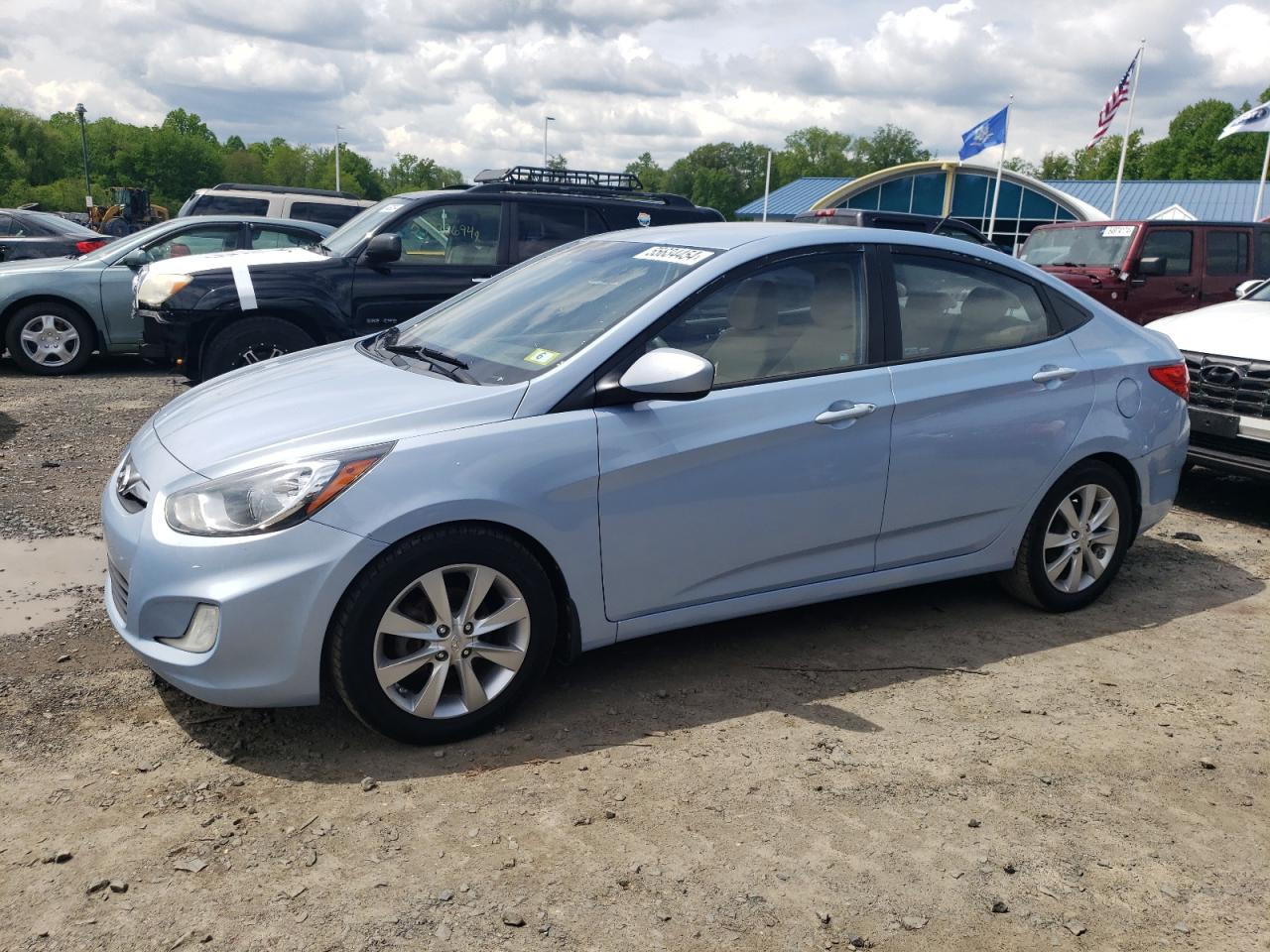 2013 HYUNDAI ACCENT GLS