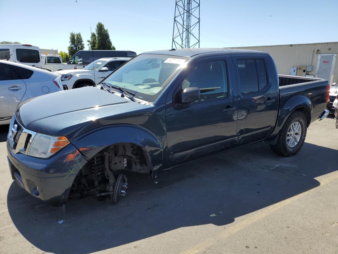 2015 NISSAN FRONTIER S