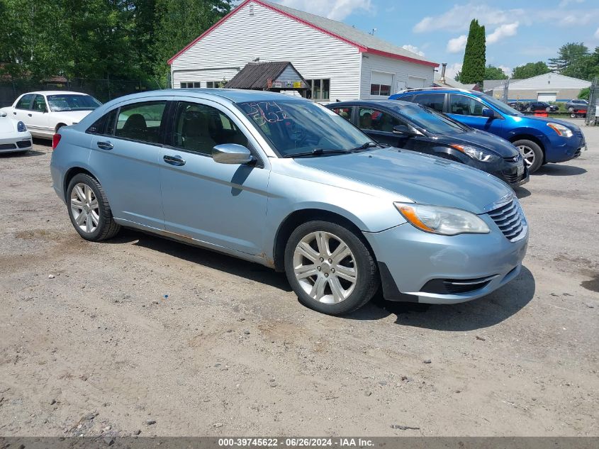 2013 CHRYSLER 200 LX