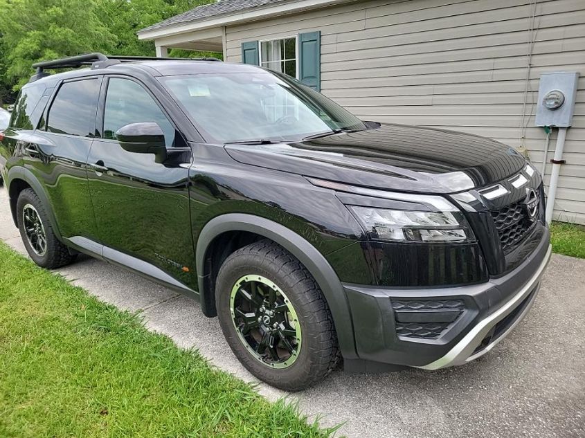 2023 NISSAN PATHFINDER SV