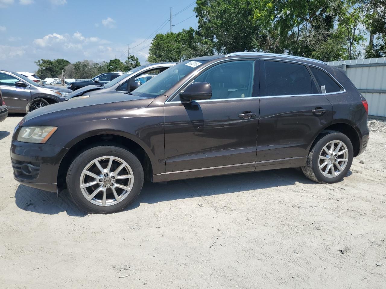 2011 AUDI Q5 PREMIUM