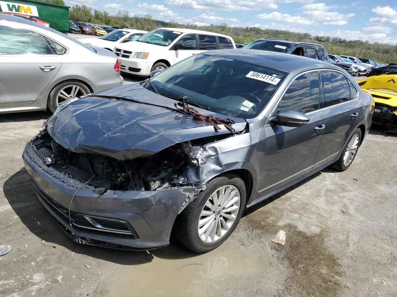 2016 VOLKSWAGEN PASSAT SE