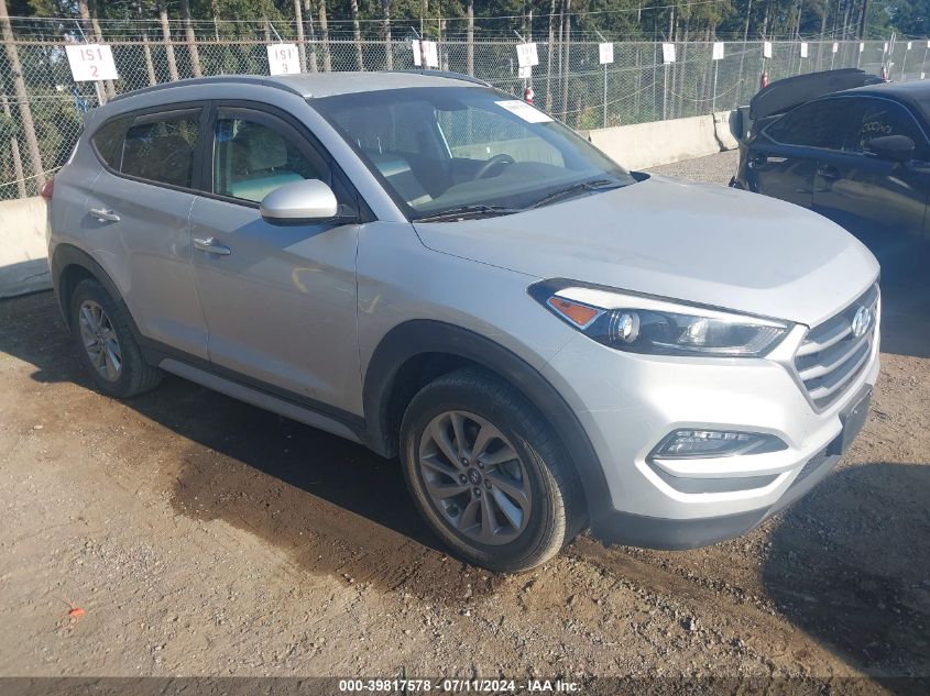 2017 HYUNDAI TUCSON SE