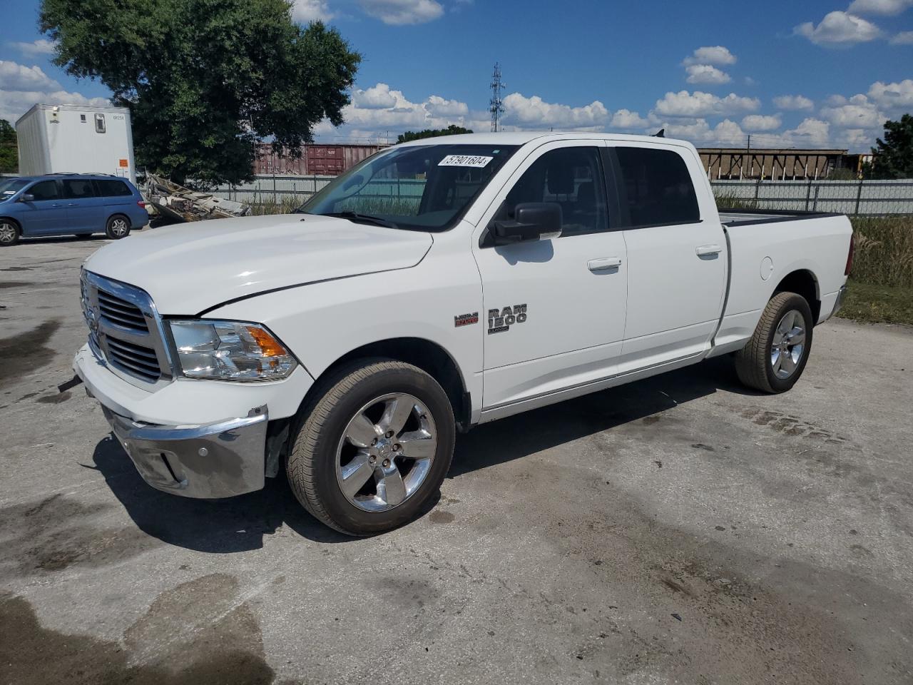 2019 RAM 1500 CLASSIC SLT