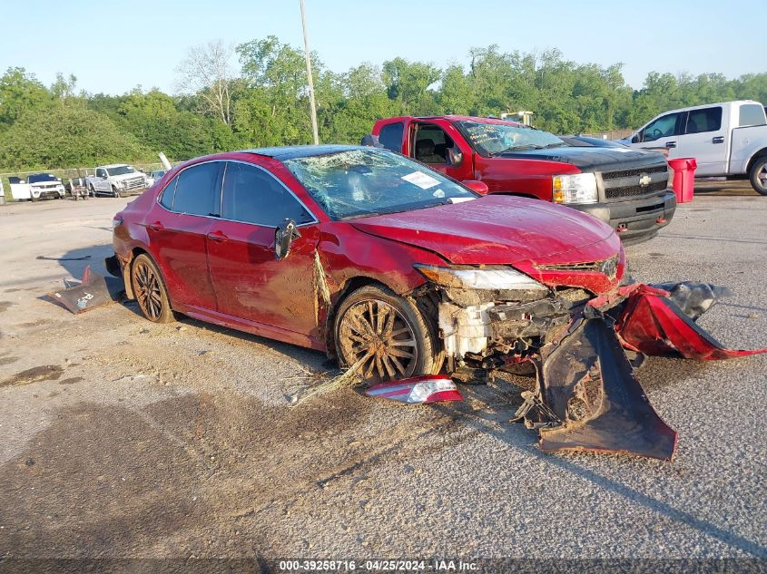 2019 TOYOTA CAMRY XSE