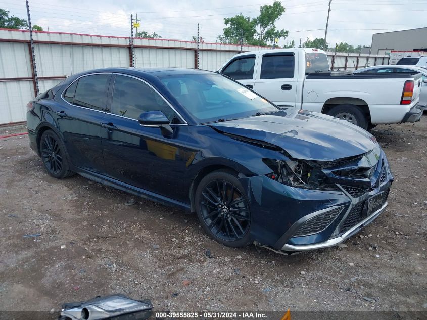 2021 TOYOTA CAMRY XSE