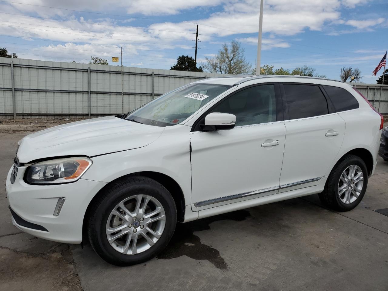 2016 VOLVO XC60 T5 PREMIER