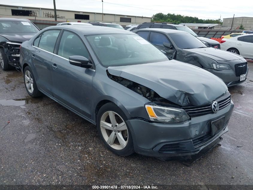 2013 VOLKSWAGEN JETTA 2.5L SE