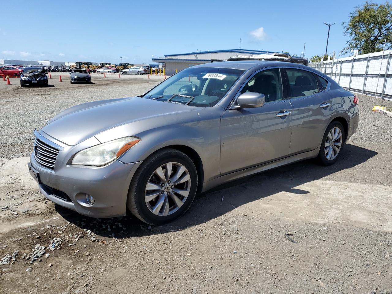 2011 INFINITI M37