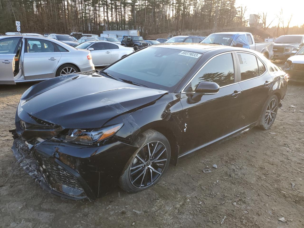 2021 TOYOTA CAMRY SE