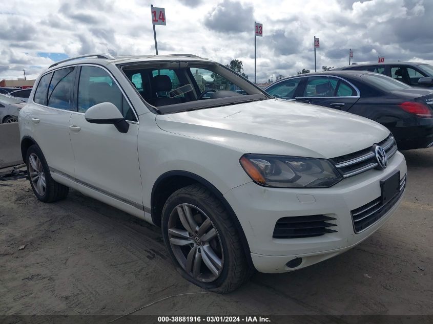 2011 VOLKSWAGEN TOUAREG TDI EXECUTIVE