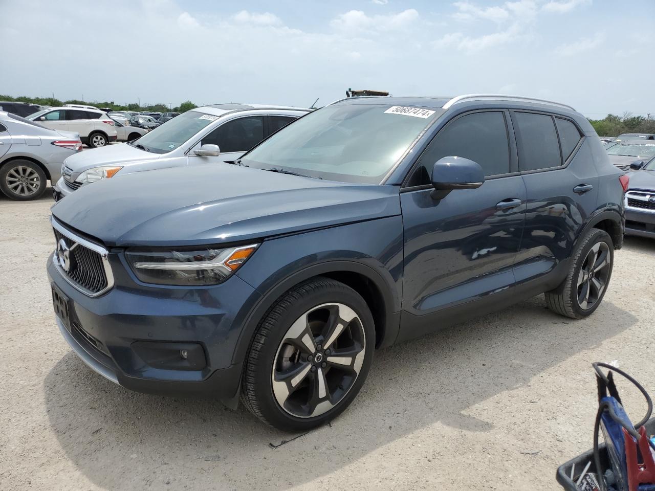 2021 VOLVO XC40 T4 MOMENTUM