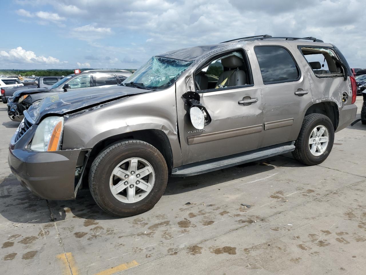 2013 GMC YUKON SLT