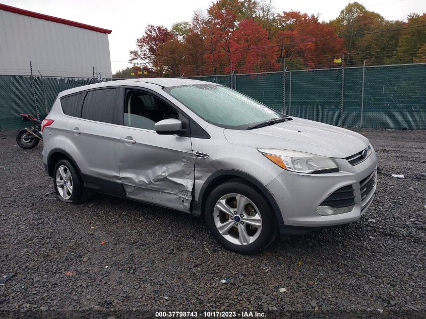 2016 FORD ESCAPE SE