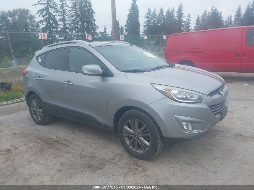 2015 HYUNDAI TUCSON SE