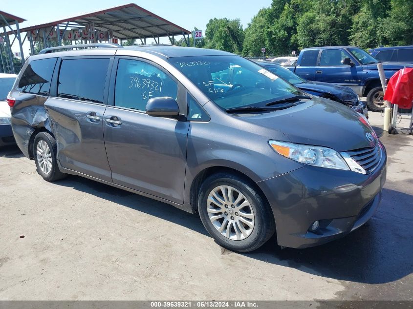 2017 TOYOTA SIENNA XLE 8 PASSENGER