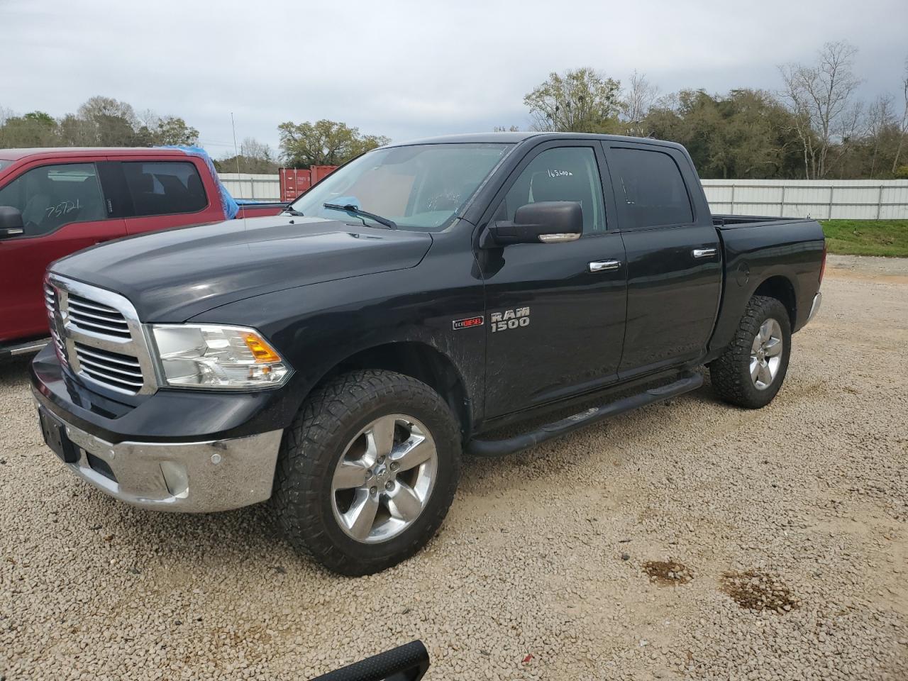 2016 RAM 1500 SLT