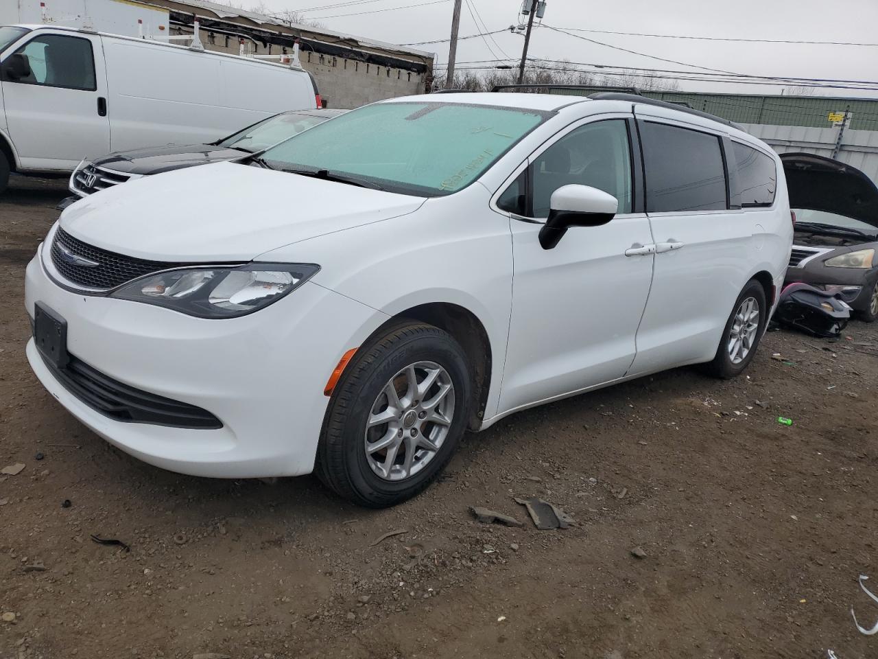 2020 CHRYSLER VOYAGER LXI