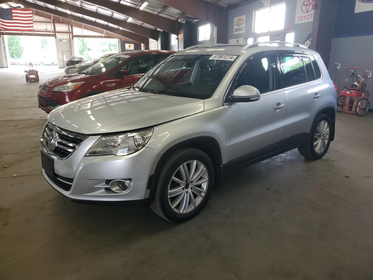 2011 VOLKSWAGEN TIGUAN S