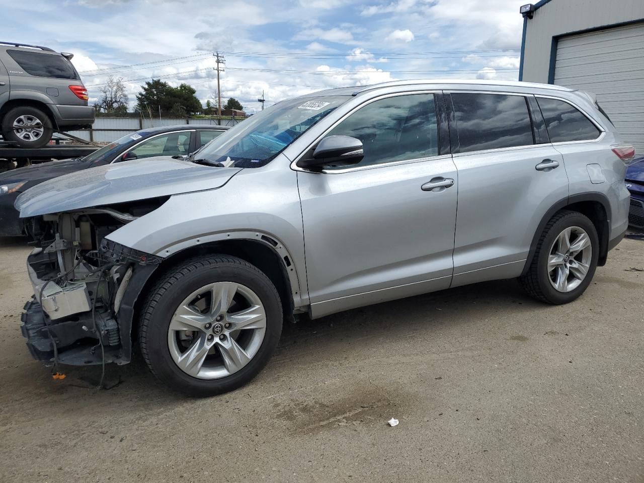 2016 TOYOTA HIGHLANDER LIMITED