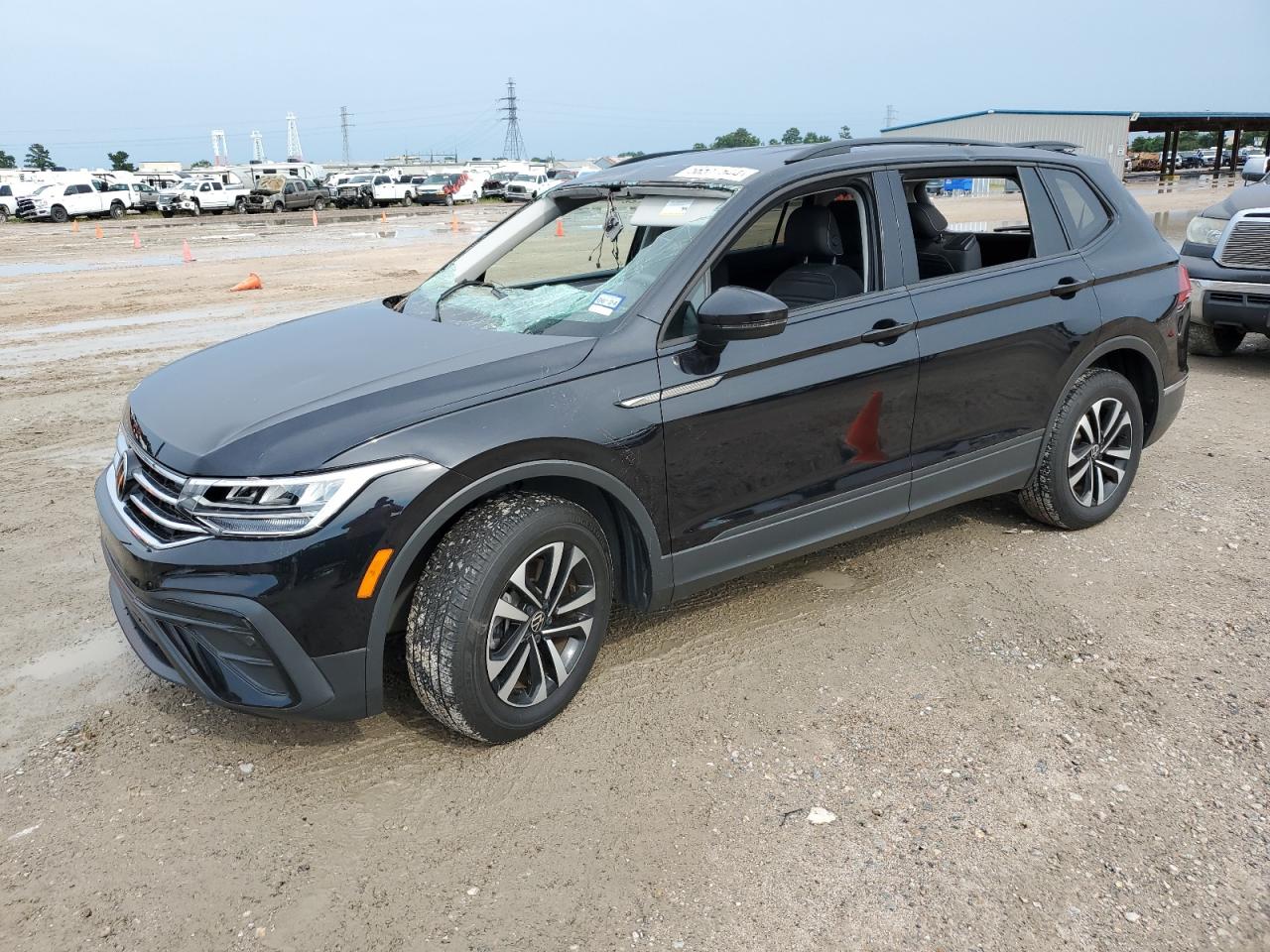 2022 VOLKSWAGEN TIGUAN S