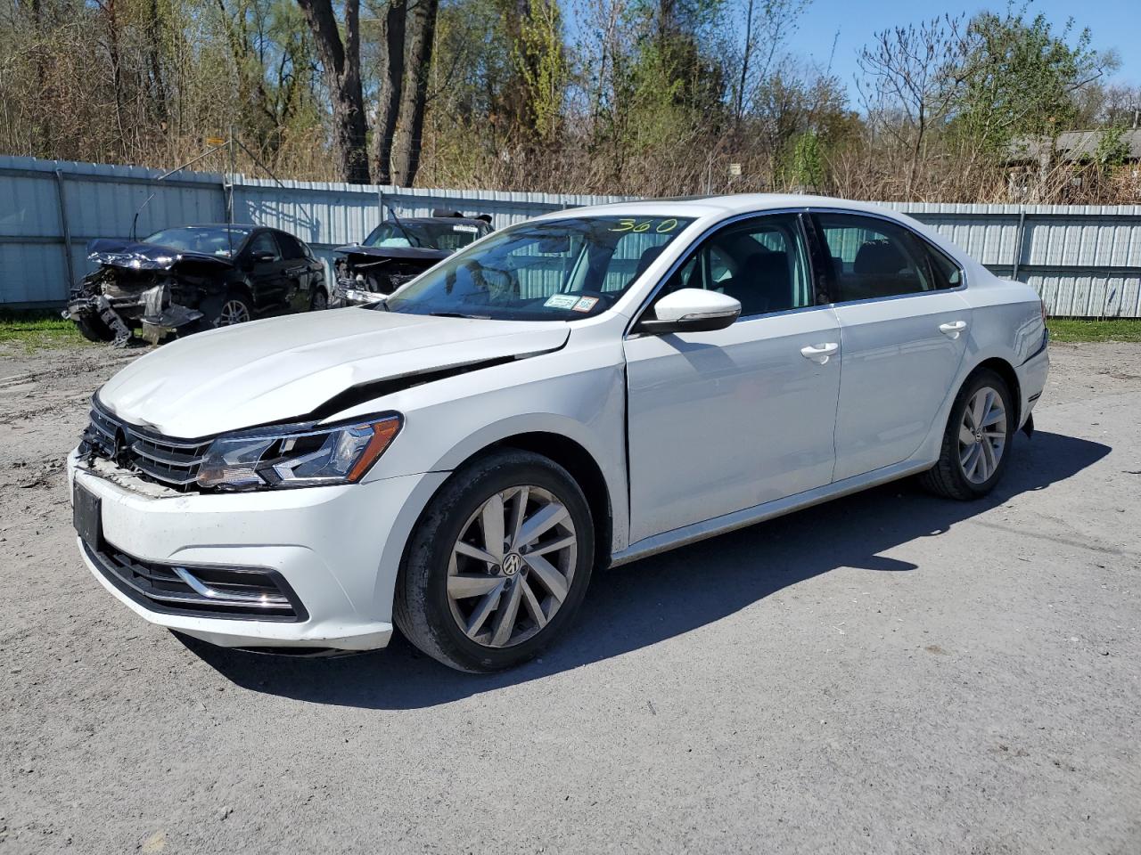 2018 VOLKSWAGEN PASSAT SE