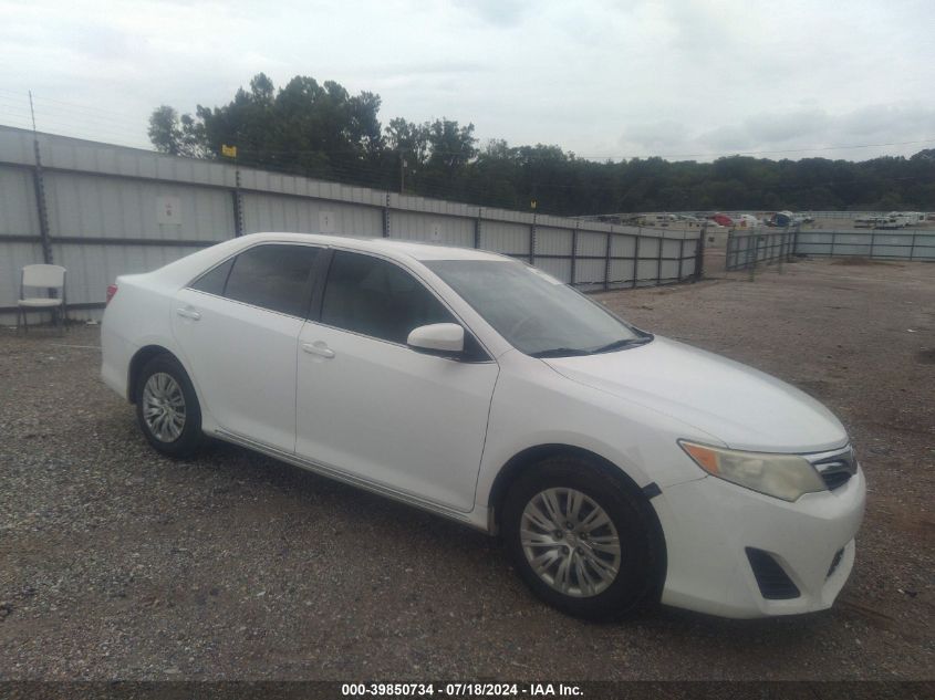 2013 TOYOTA CAMRY LE