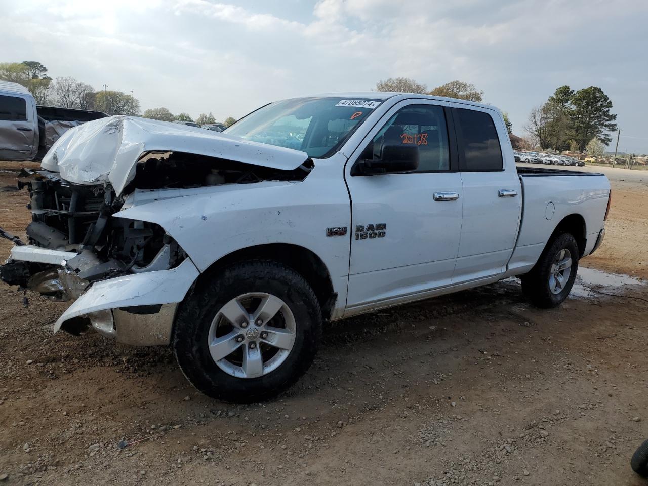 2016 RAM 1500 SLT