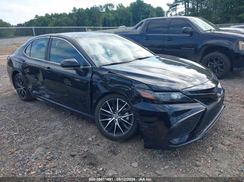 2021 TOYOTA CAMRY SE