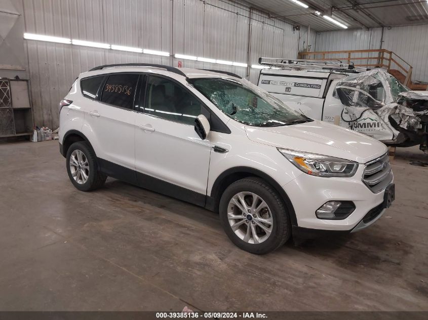 2017 FORD ESCAPE SE