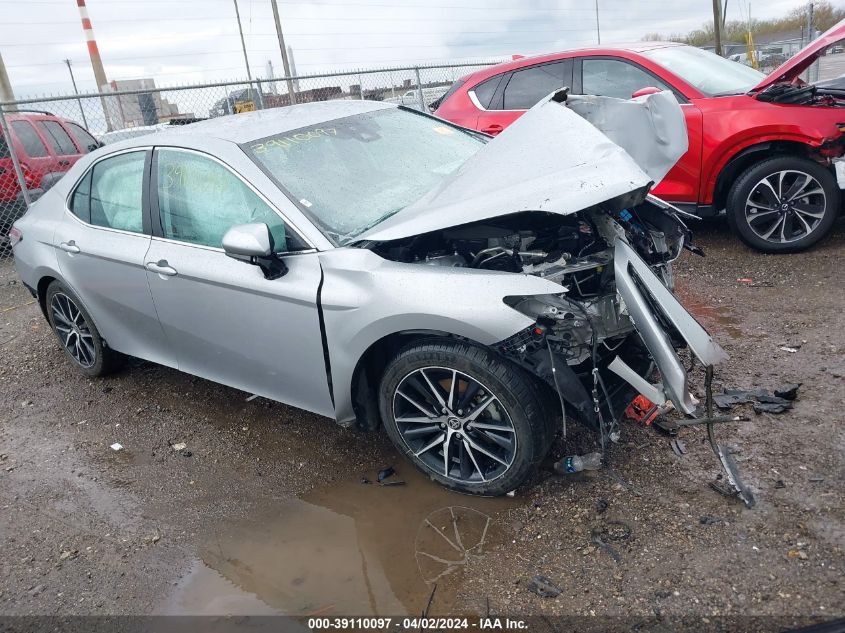 2021 TOYOTA CAMRY SE