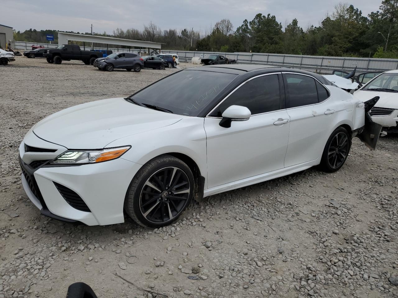 2020 TOYOTA CAMRY XSE