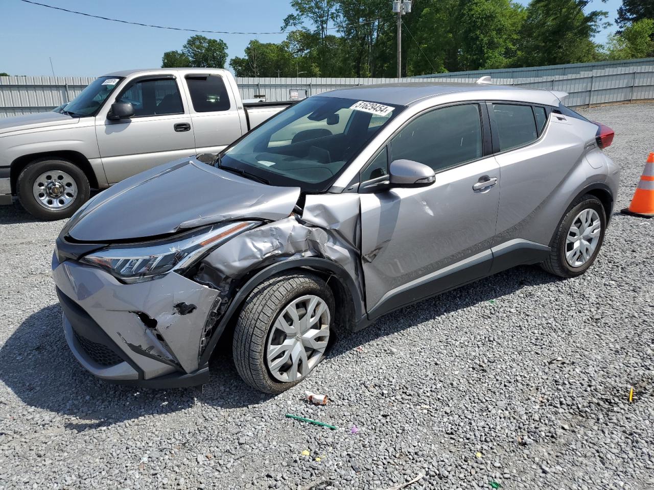 2020 TOYOTA C-HR XLE