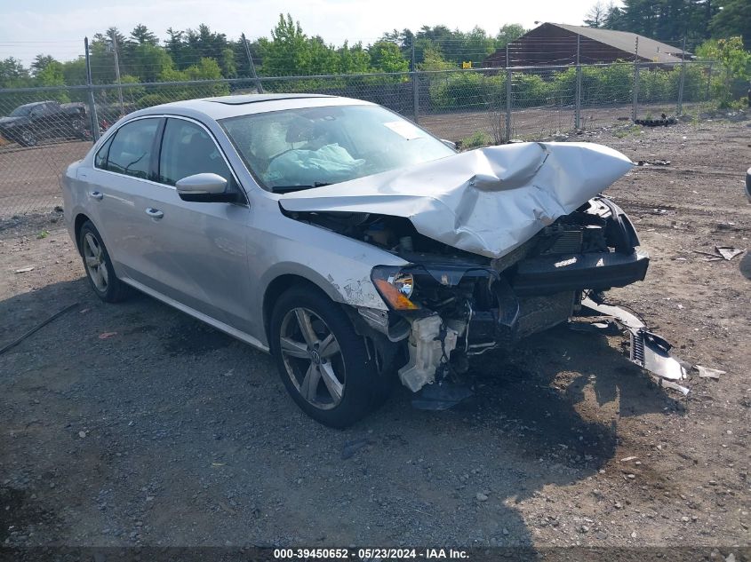 2013 VOLKSWAGEN PASSAT SE