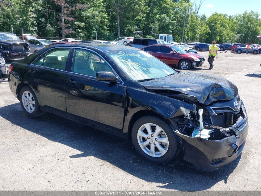 2011 TOYOTA CAMRY LE