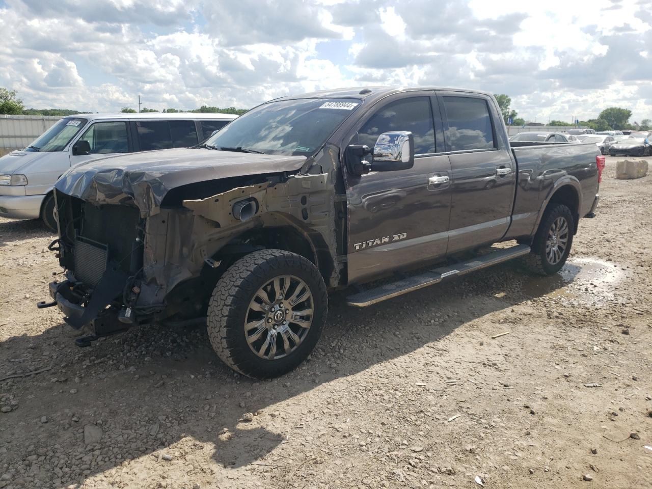 2019 NISSAN TITAN XD SL