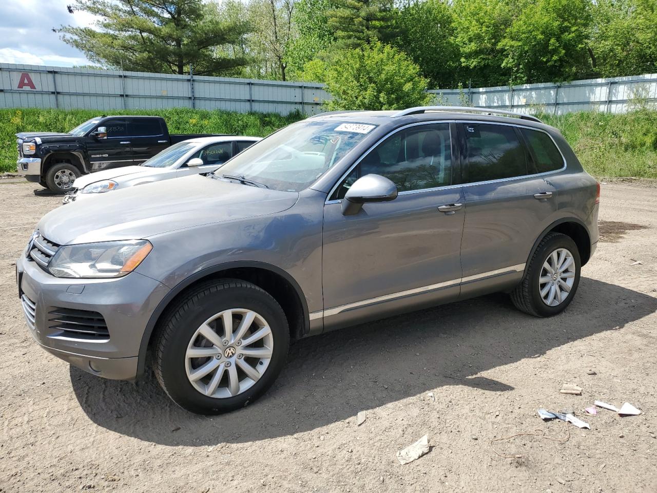 2011 VOLKSWAGEN TOUAREG V6