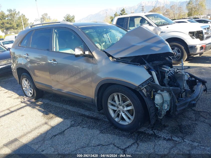 2014 KIA SORENTO LX