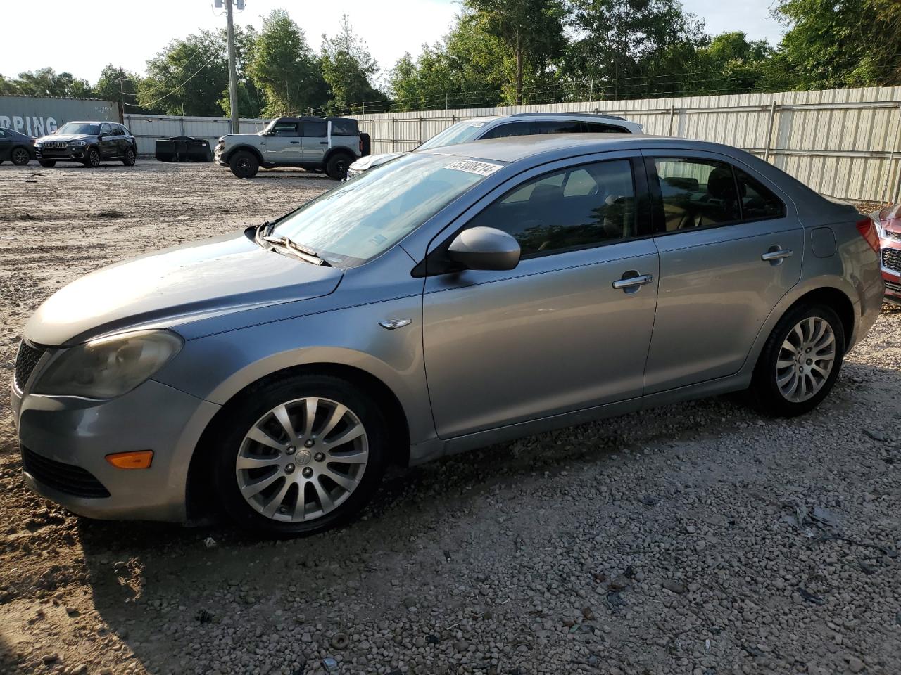 2013 SUZUKI KIZASHI SE