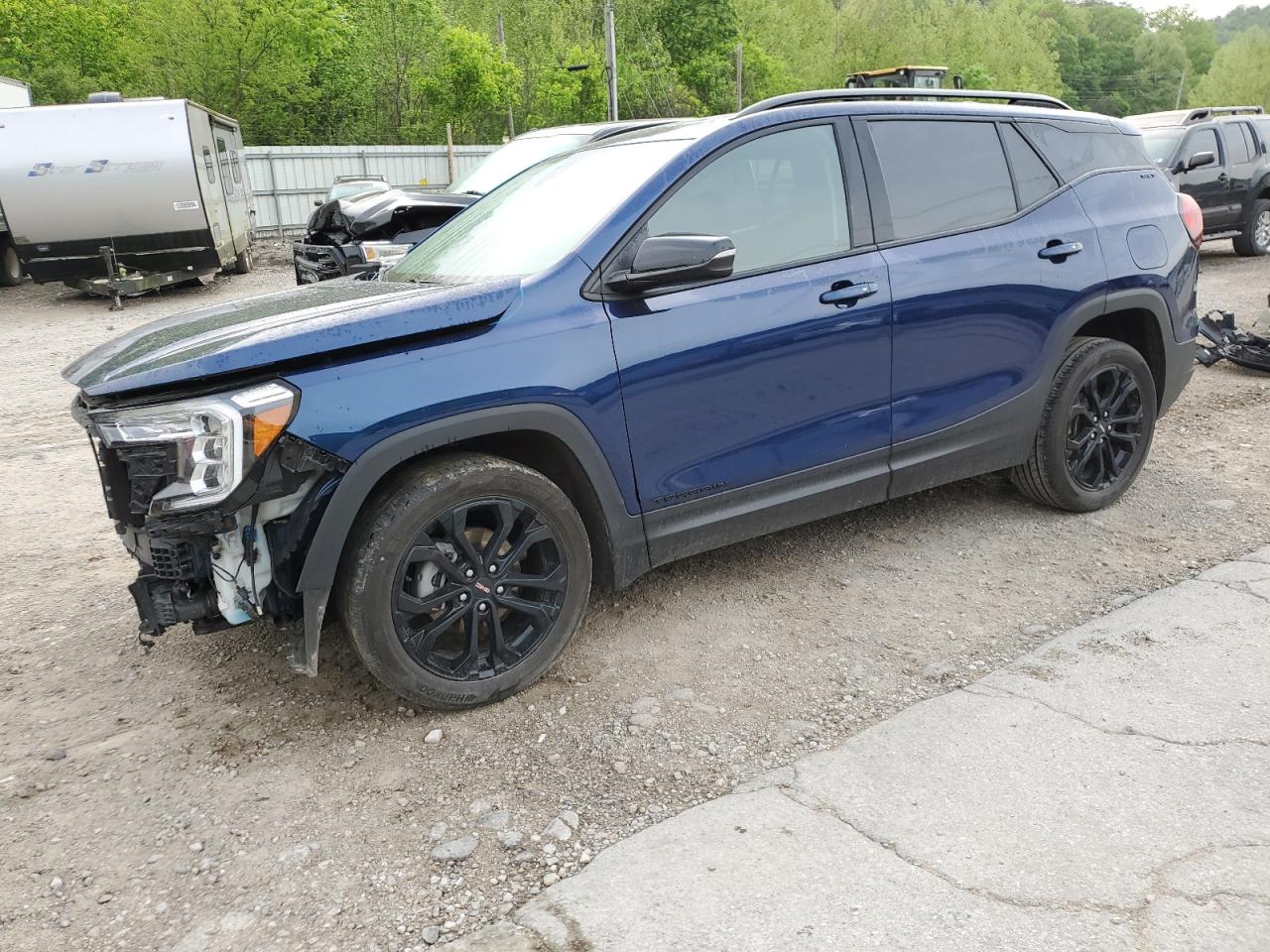 2022 GMC TERRAIN SLT