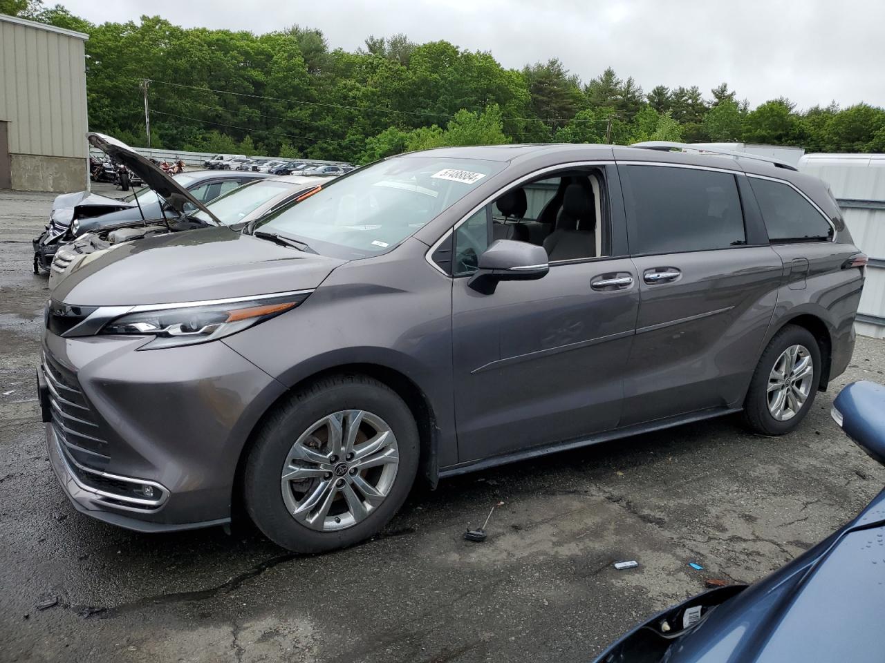 2022 TOYOTA SIENNA LIMITED